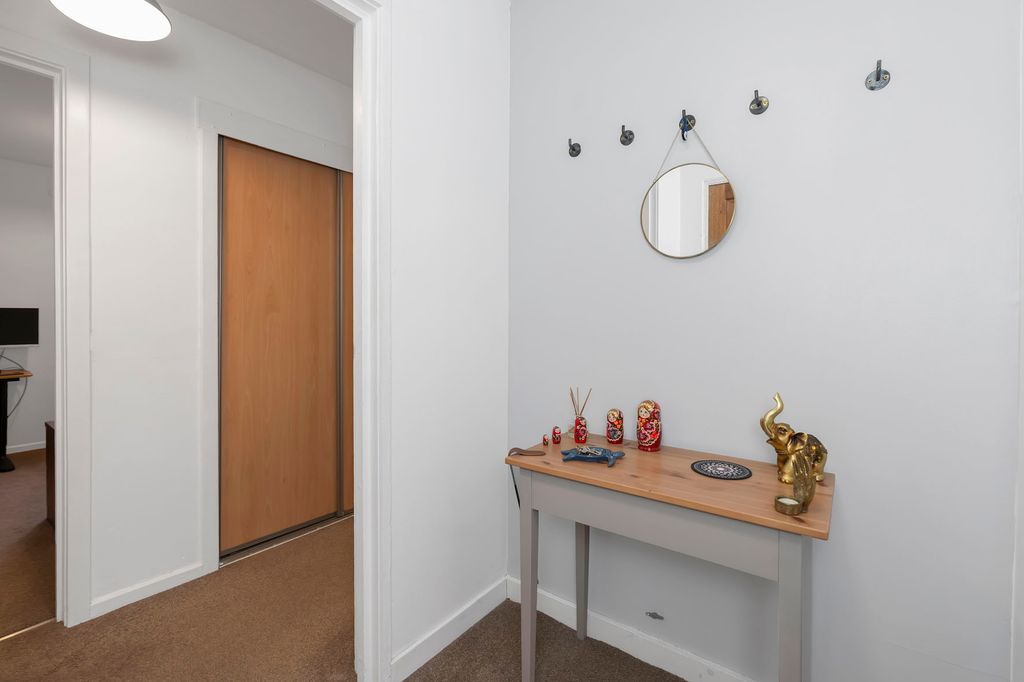 Additional image 10 of 2 bed flat for sale29 3 Howden Hall Court EH16
