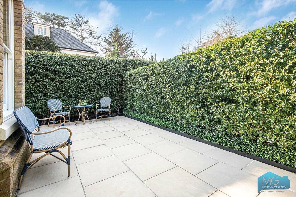 Additional image 30 of 2 bed flat for saleCamlet Way, Barnet EN4