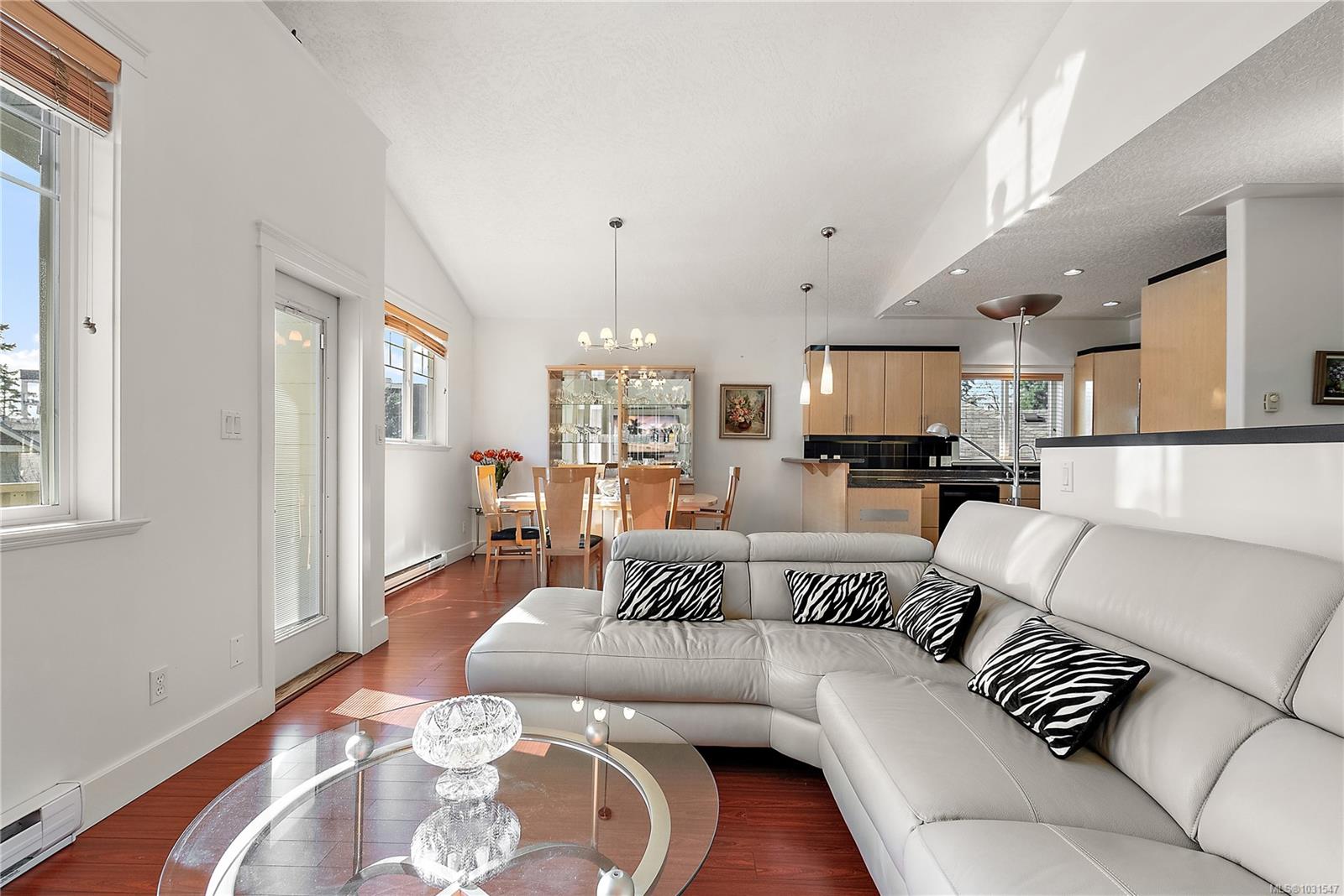 Additional image 4 of 928 Cavalcade Terrace, Langford, BC, V9B 6W6