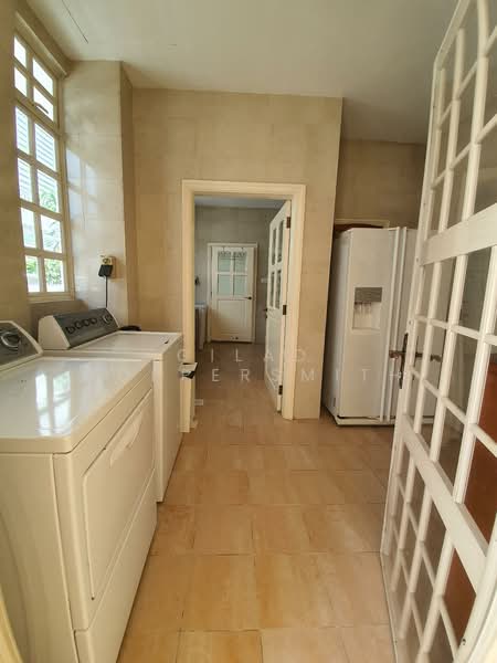 Additional image 8 of 18 Woodgrove Avenue