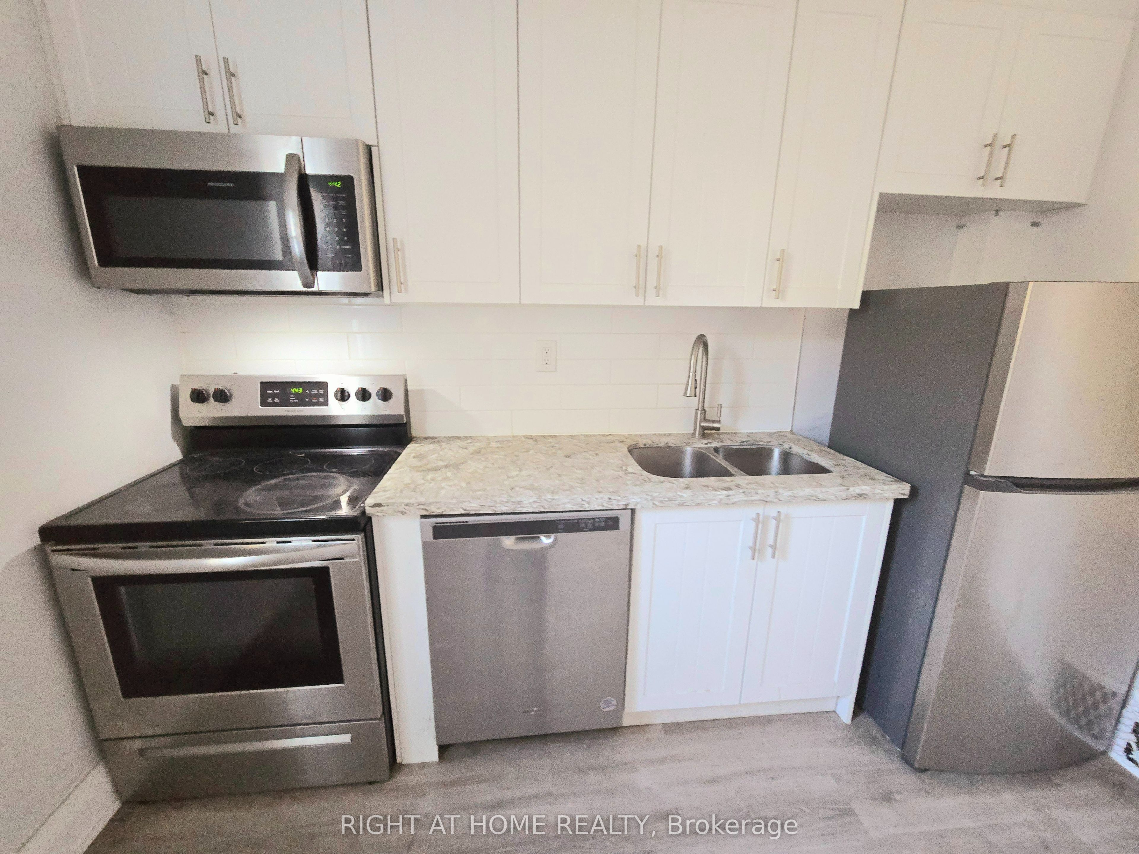 Additional image 5 of MAIN-685 Greenwood Avenue, Toronto, ON, M4J 4B6