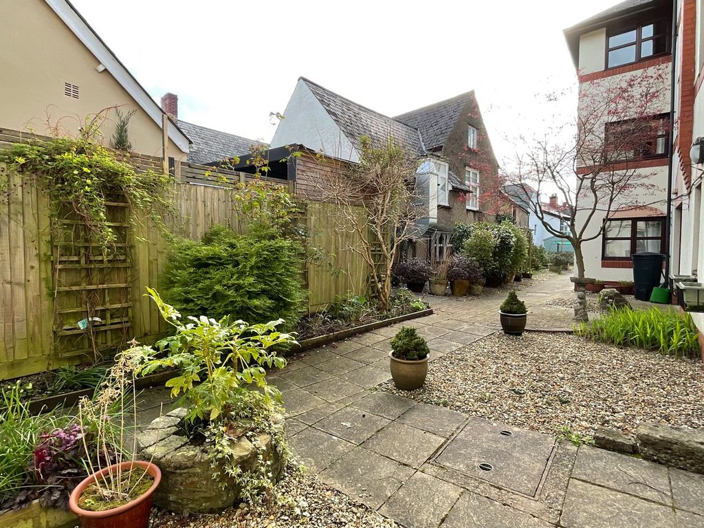 Additional image 6 of 1 bed flat for saleMaryport Street, Usk NP15