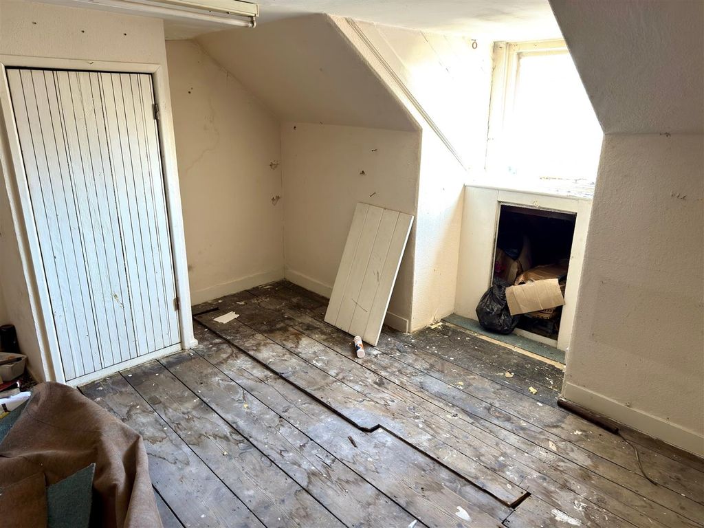 Additional image 4 of 2 bed flat for saleLondon Road South, Lowestoft NR33