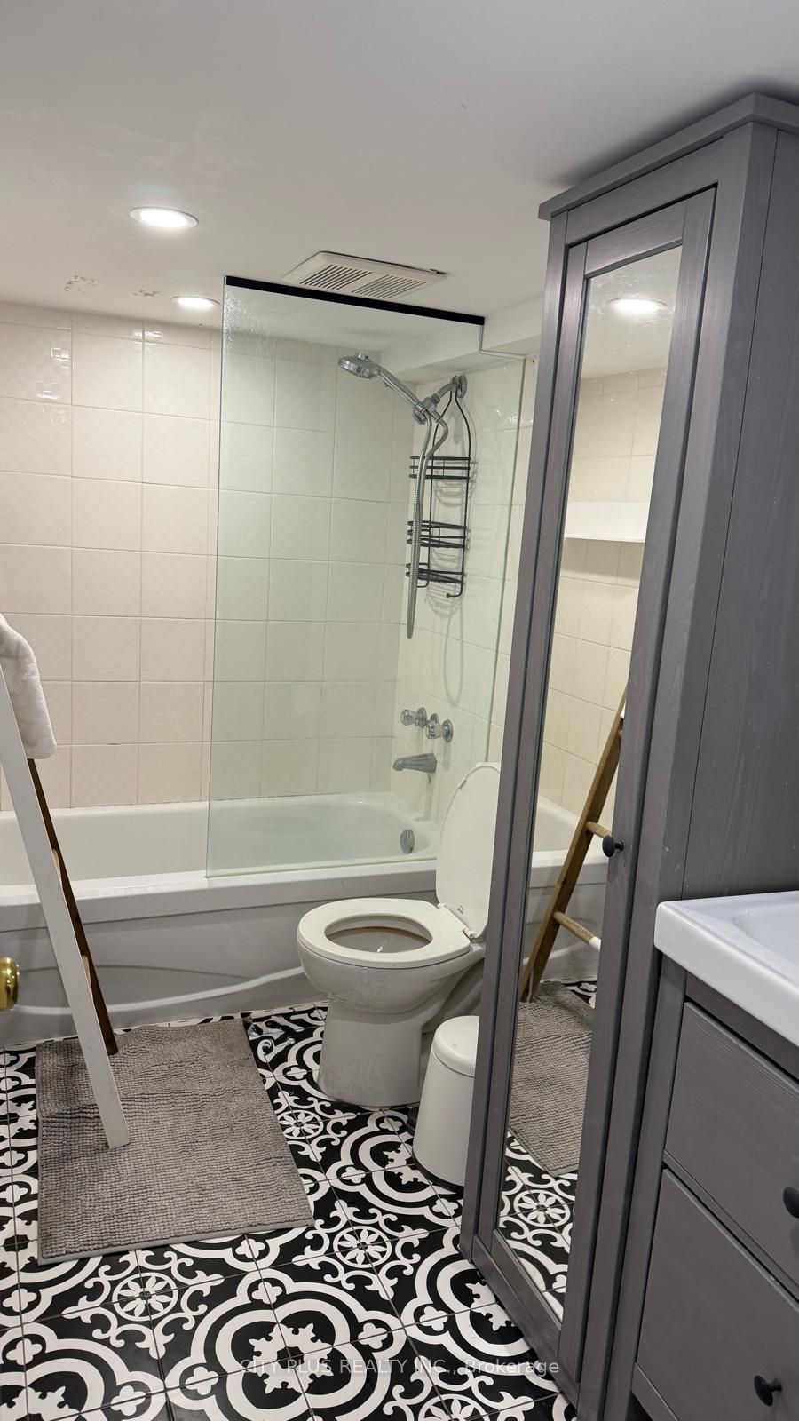 Additional image 5 of Basement-1184 Avenue Road, Toronto, ON, M5N 2G1