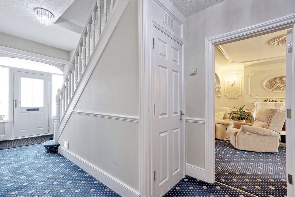 Additional image 2 of 7 bed detached house for saleErnest Road, Emerson Park RM11