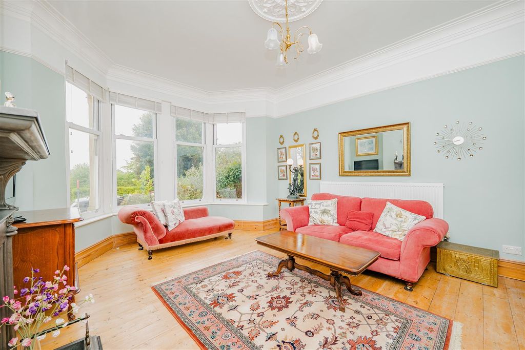 Additional image 8 of 5 bed semi-detached house for saleThe Parade, Barry CF62