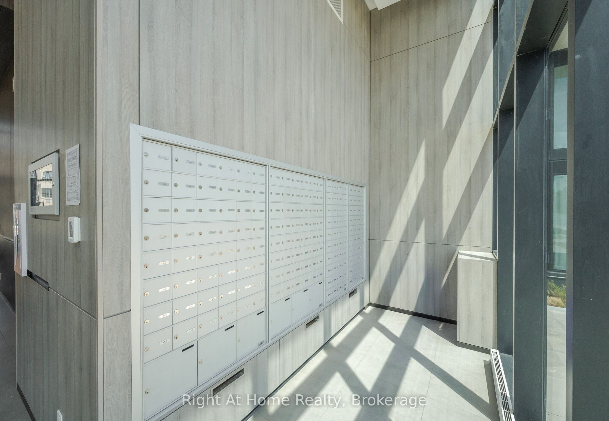Additional image 6 of B426-1119 Cooke Boulevard, Burlington, ON, L7T 0C7