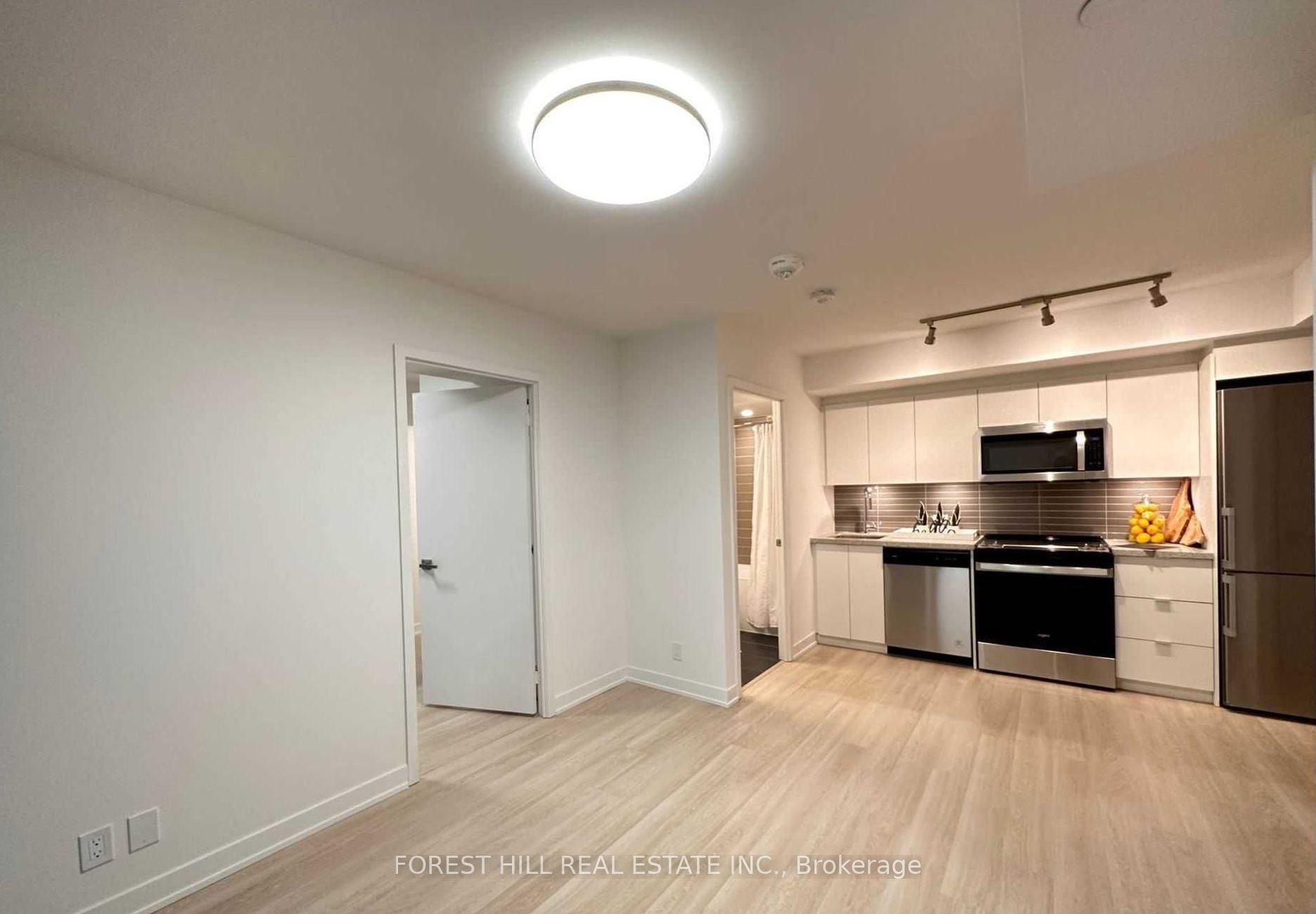 Additional image 3 of 302-30 Tretti Way, Toronto, ON, M3H 0E3