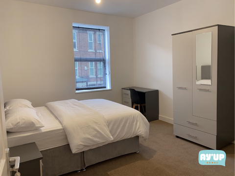 Room 4, 44 Maples Street NG7, Room to rent
