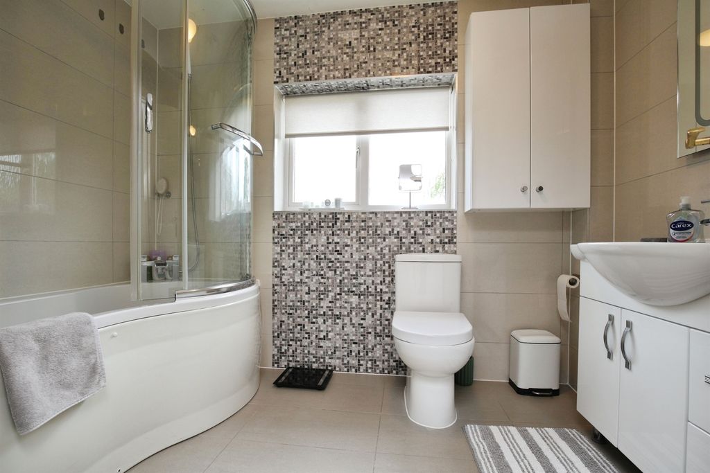 Additional image 10 of 4 bed detached house for saleSt. Birstan Gardens, Andover SP10