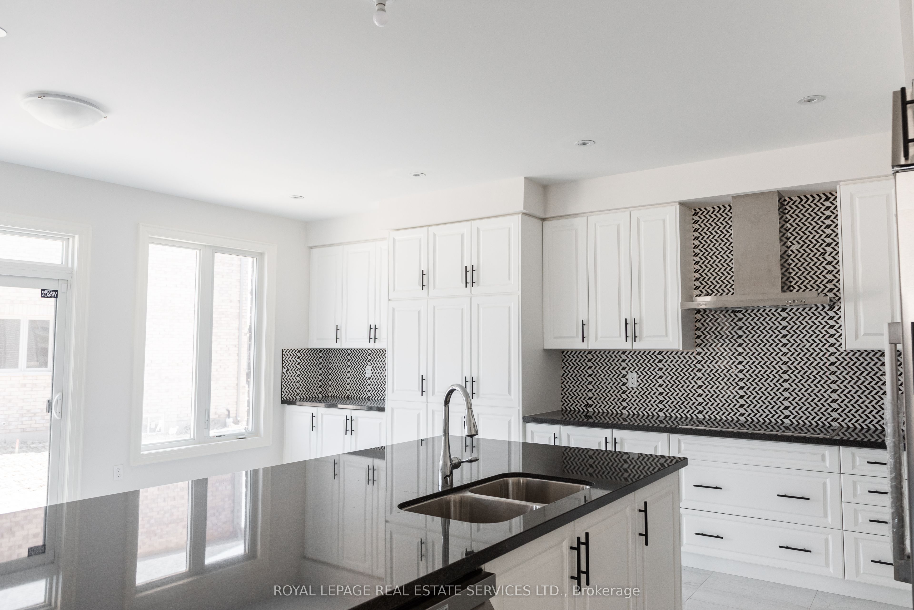Additional image 6 of 406 Humphrey Street, Hamilton, ON, L8B 1X5