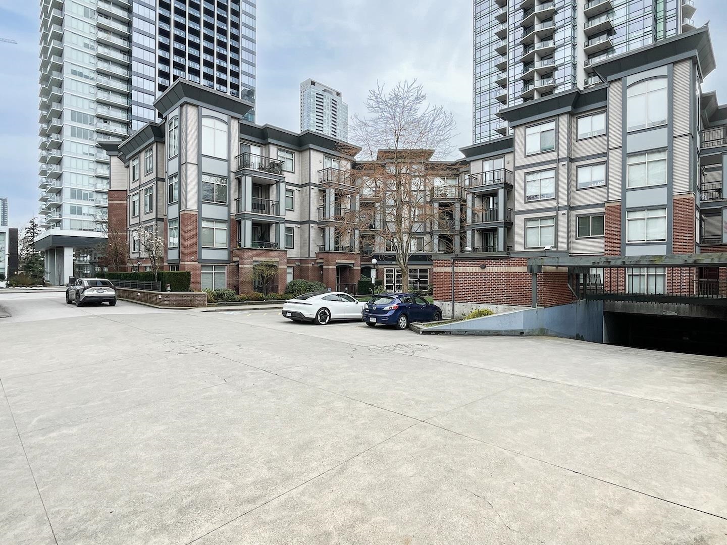 Additional image 6 of 208-10455 University Drive, Surrey, BC, V3T 0A5