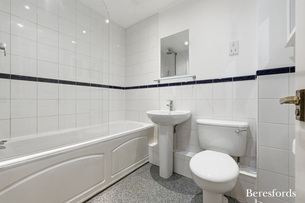 Additional image 7 of 2 bed flat for saleBurns Close, Billericay CM11