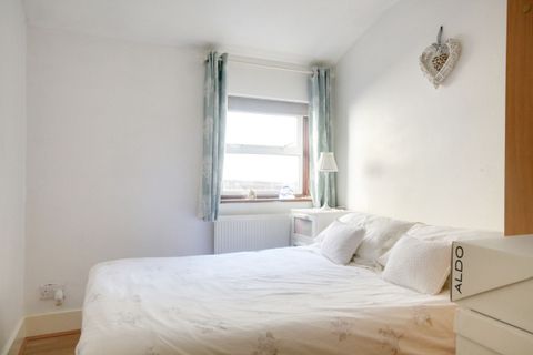 Lea Bridge Road, Leyton, London E10
