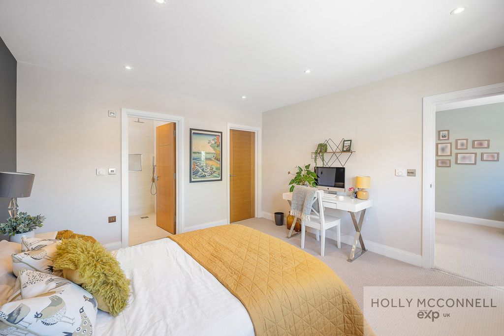 Additional image 18 of 6 bed detached house for saleBird In Hand Lane, Bromley BR1