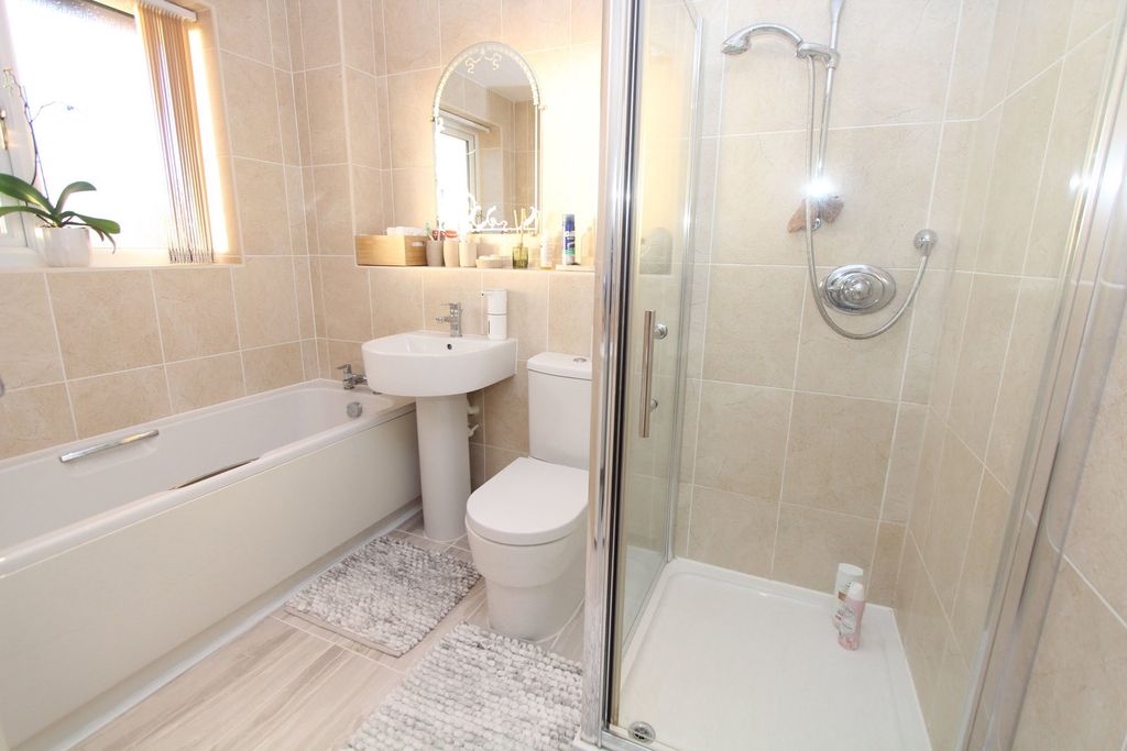 Additional image 21 of 3 bed detached house for saleFernhurst Drive, Pensnett, Brierley Hill DY5