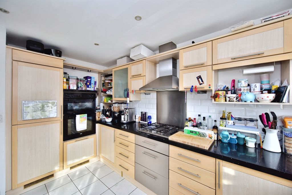 Additional image 13 of 4 bed property for saleMedway Court, Aylesford ME20