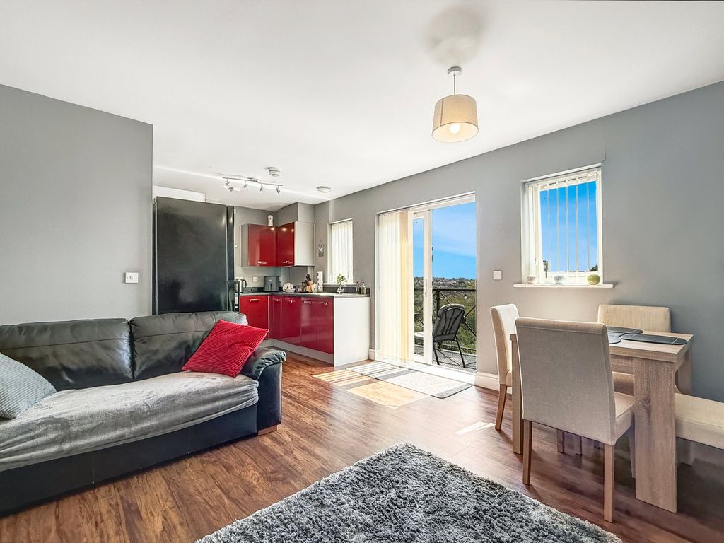 2 bed flat for saleThomas Way, Braintree CM7 photo 2