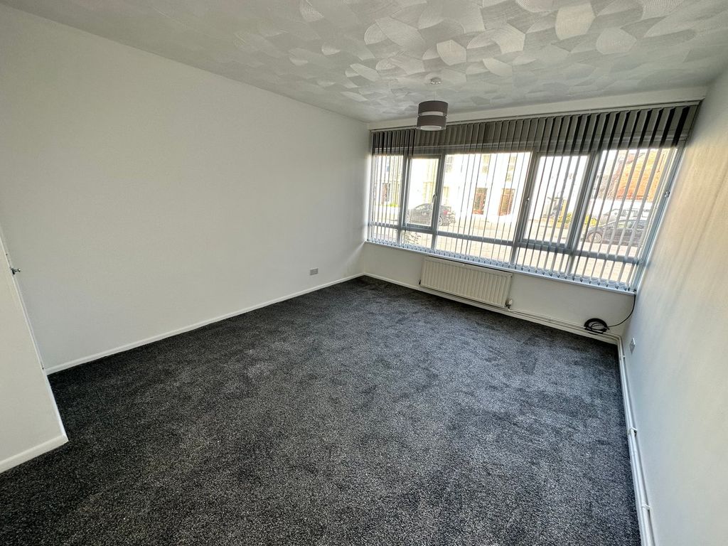 Additional image 4 of 2 bed flat for salePark Avenue, Bexhill TN39