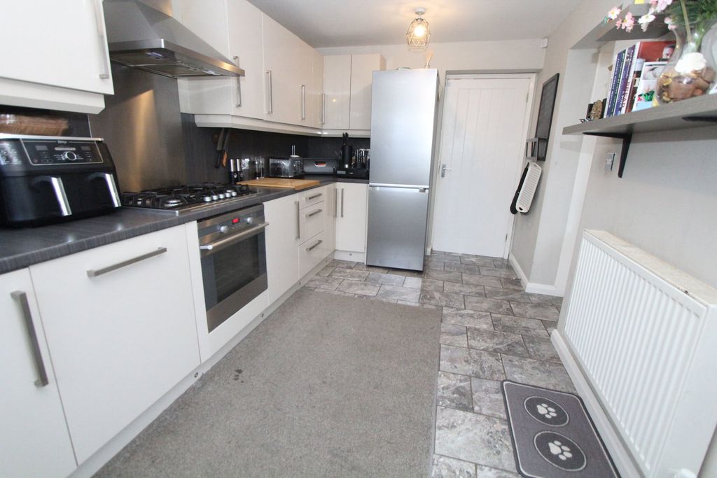Additional image 5 of 3 bed semi-detached house for saleBewlay Close, Amblecote, Brierley Hill DY5