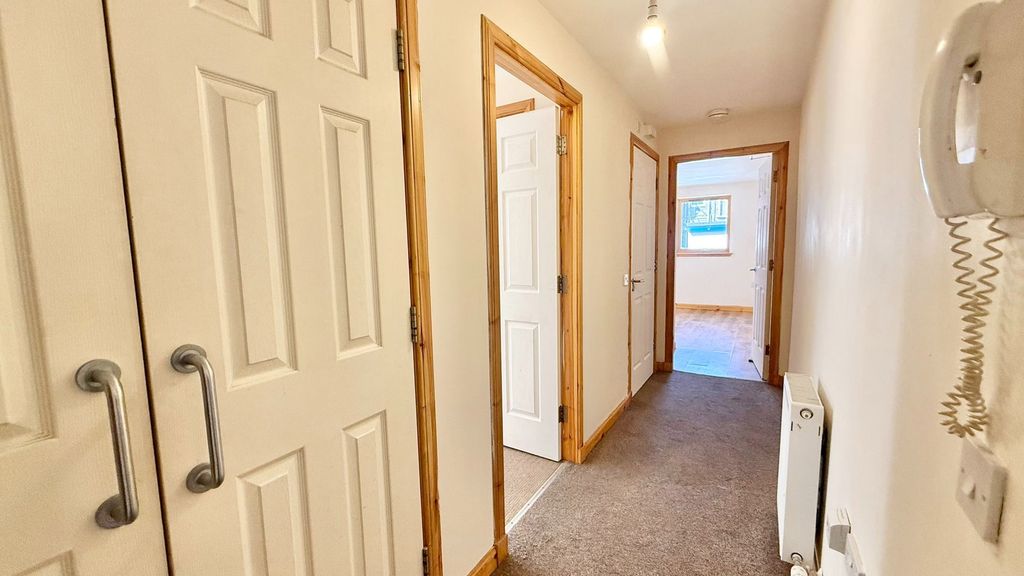 Additional image 3 of 1 bed flat for saleFlat 1, 4 Baron Taylor Street, Inverness IV1