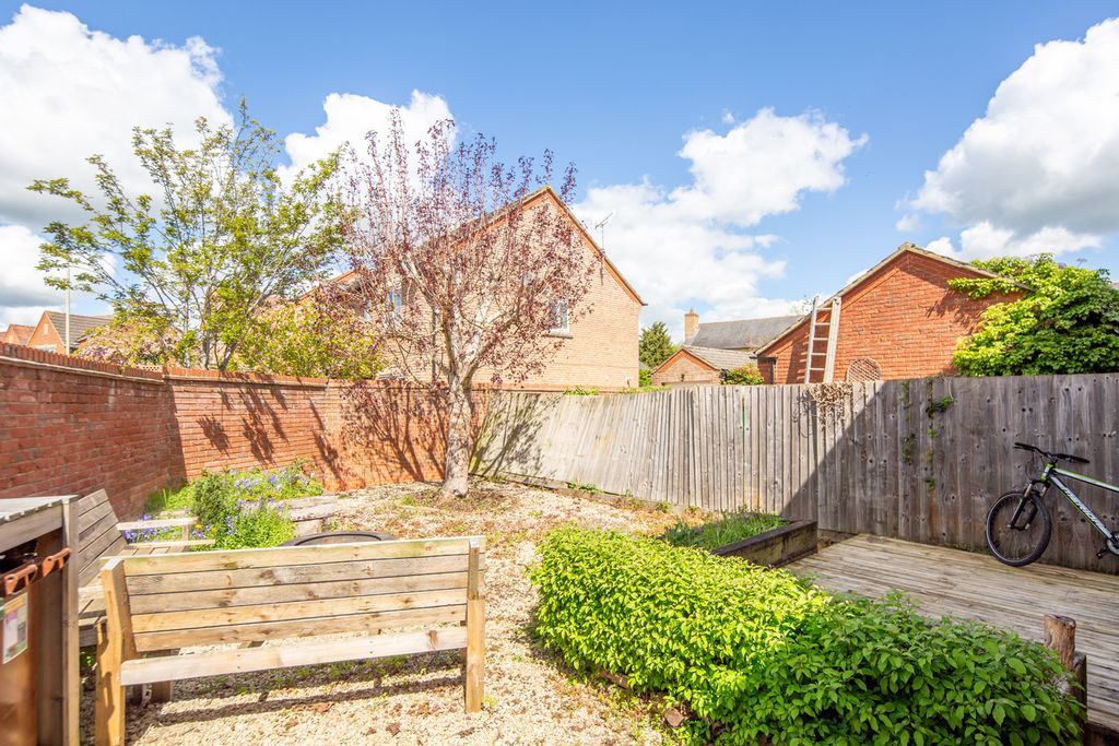 Additional image 16 of 3 bed semi-detached house for saleLily Close, Bicester OX26