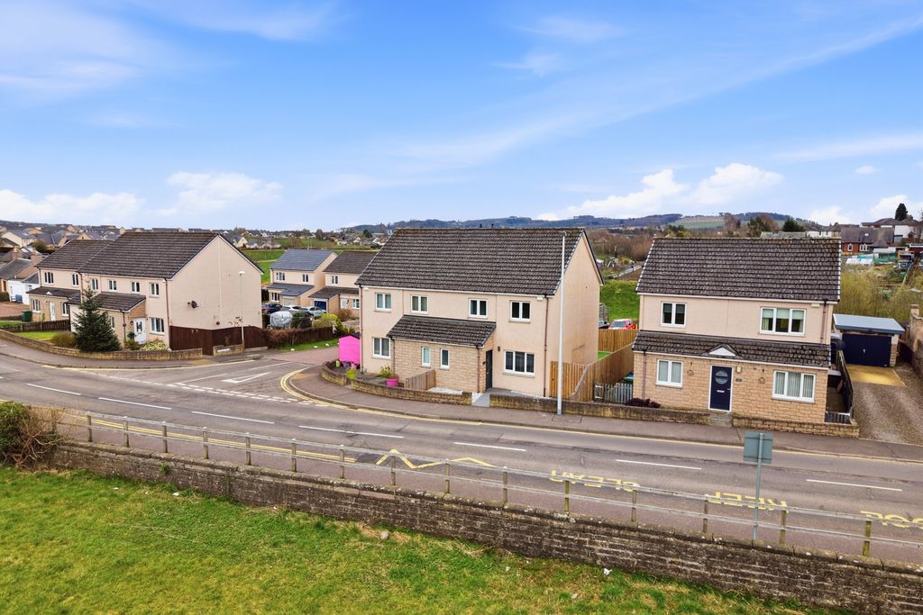 3 bed semi-detached house for sale62 Prior Road, Forfar DD8