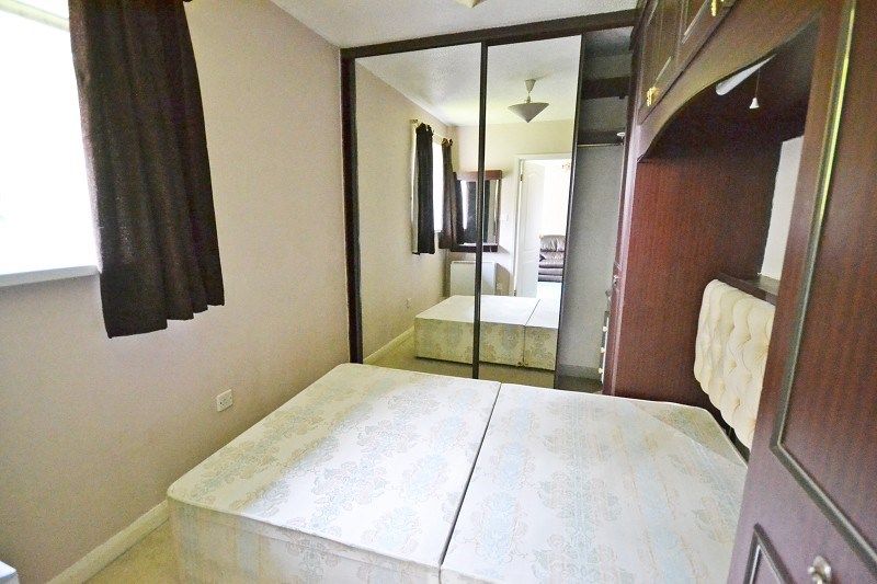 1 bed flat for saleSoane Close, Rogerstone NP10 photo 5