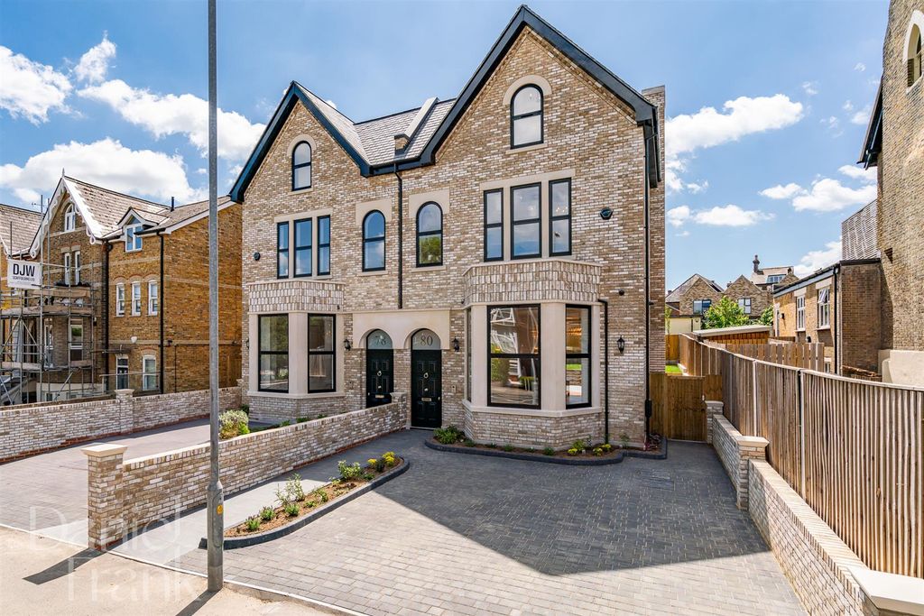 Additional image 39 of 5 bed semi-detached house for salePalmerston Road, Buckhurst Hill IG9