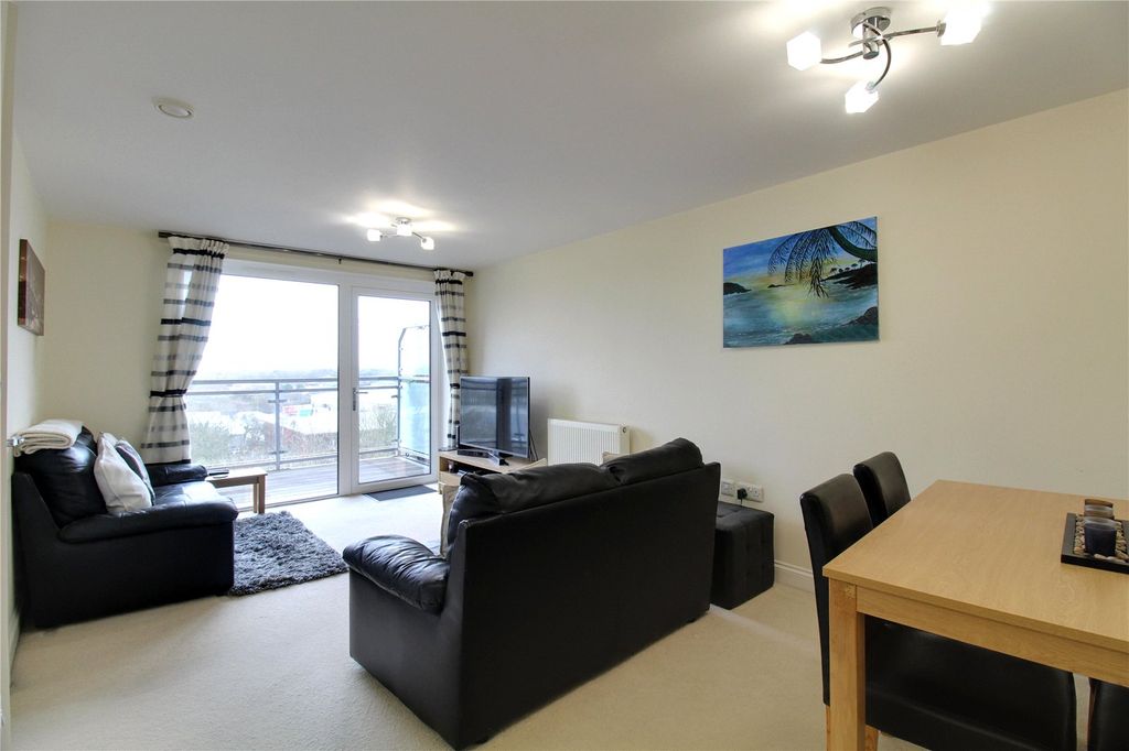 Additional image 8 of 2 bed flat for saleShetland Road, Basingstoke, Hampshire RG24