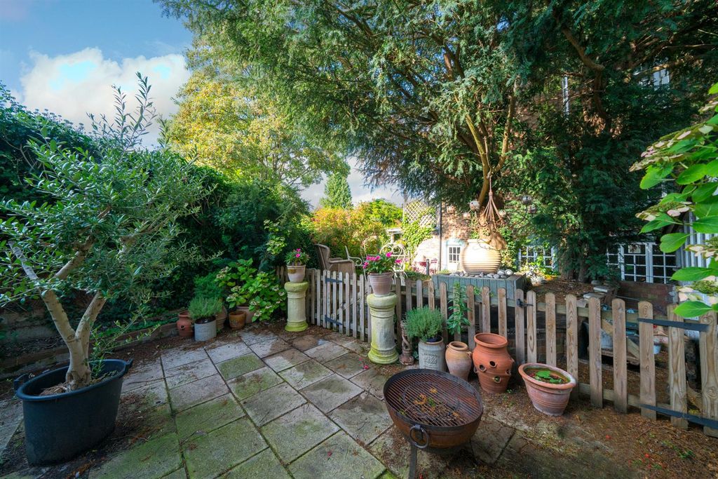 Additional image 14 of 2 bed detached house for saleChapel Street, Berkhamsted HP4