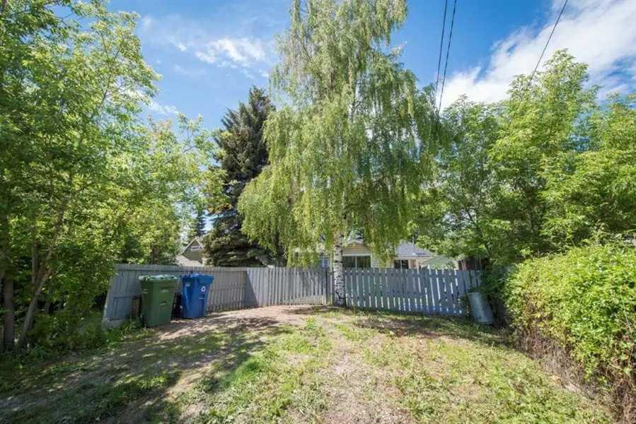Additional image 3 of 6622 18a Street SE, Calgary, AB, T2C 0N5