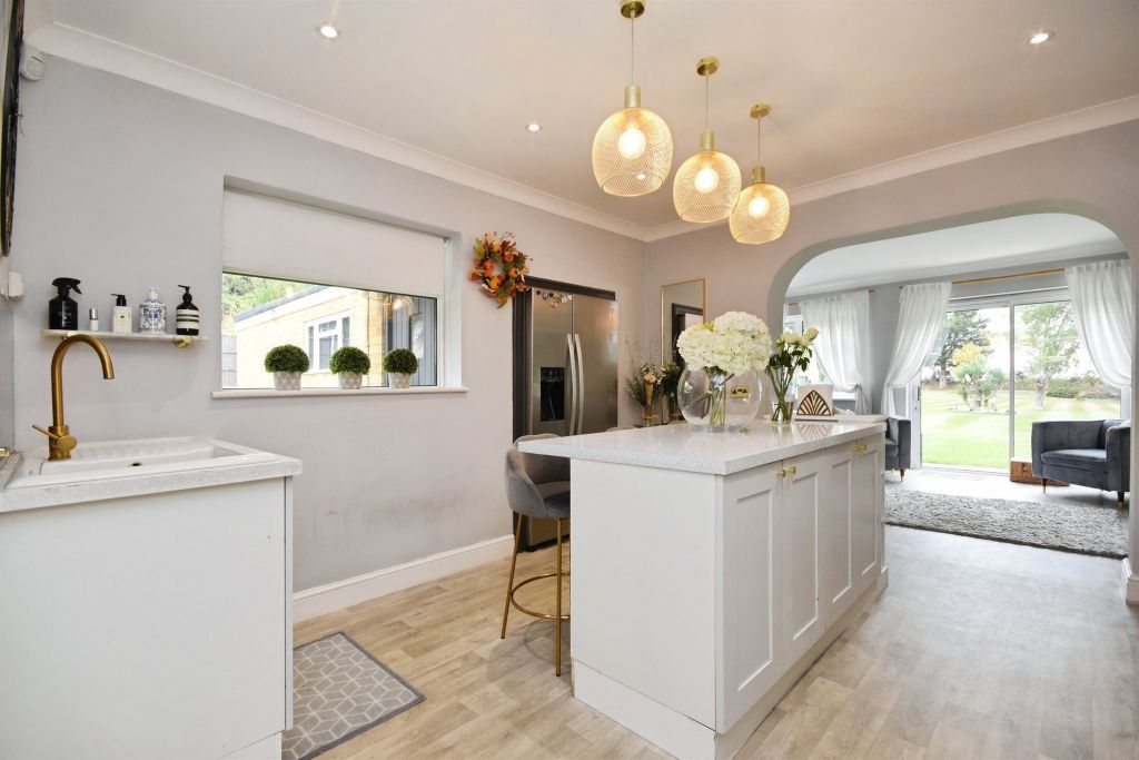 Additional image 4 of 4 bed detached house for saleNoak Hill Road, Billericay CM12