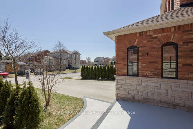 Additional image 4 of 6 Gray Park Drive, Caledon, ON, L7E 2N3
