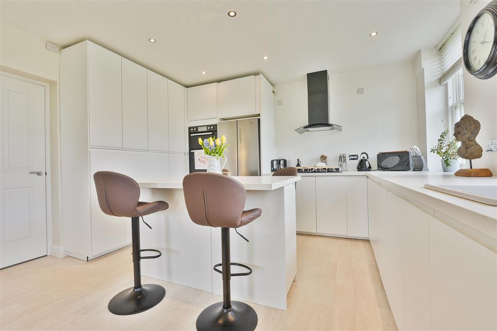 Additional image 7 of 3 bed terraced house for saleRobertson Drive, Lanark ML11