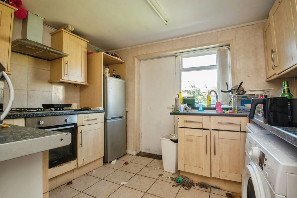 Additional image 5 of 5 bed terraced house for saleRichmond Road, Cardiff CF24