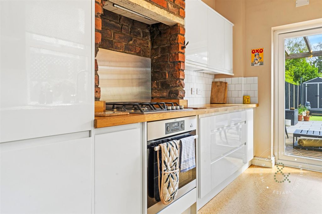 Additional image 19 of 2 bed terraced house for saleMoorland Road, Cardiff CF24