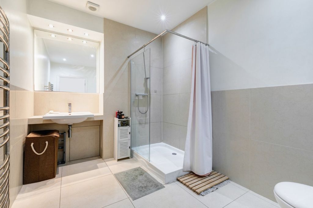 Additional image 6 of 5 bed semi-detached house for saleBarnmead Road, Beckenham BR3