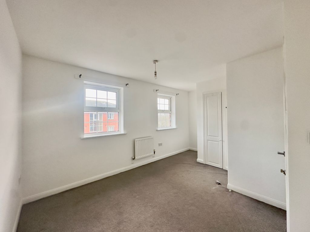 Additional image 10 of 3 bed town house for saleFlavius Close, Caerleon NP18