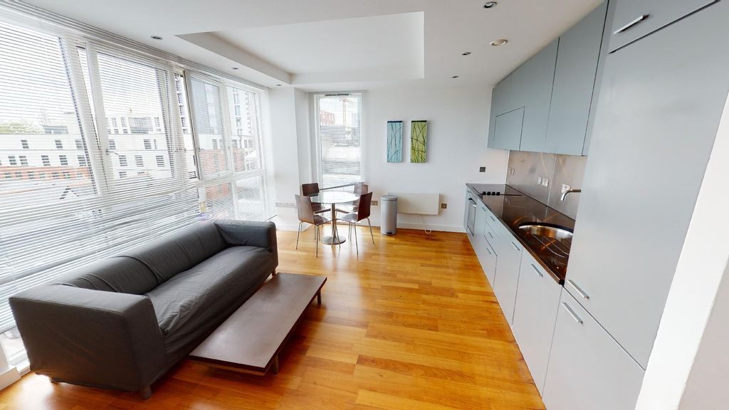 Additional image 4 of 2 bed flat for saleAdmiral House, Newport Road, Cardiff CF24