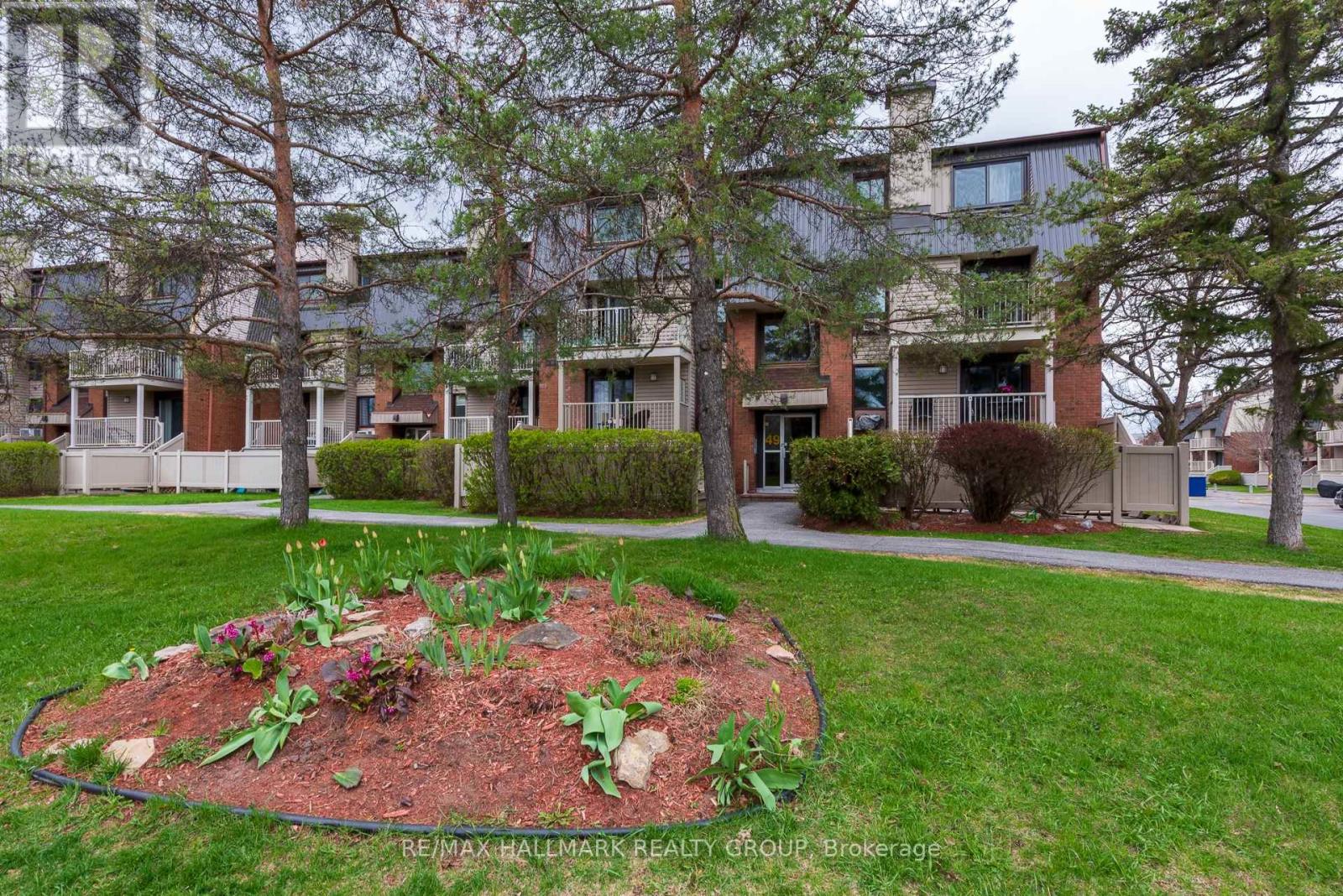 8 - 49 SHERWAY DRIVE