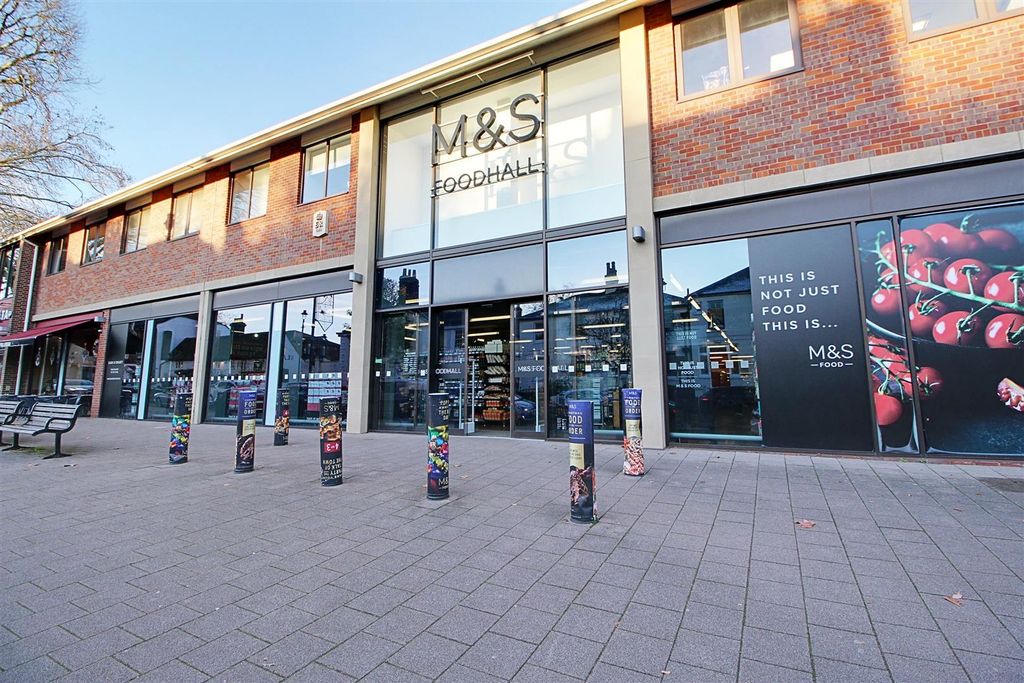 Additional image 14 of 1 bed flat for saleHigh Street, Berkhamsted HP4