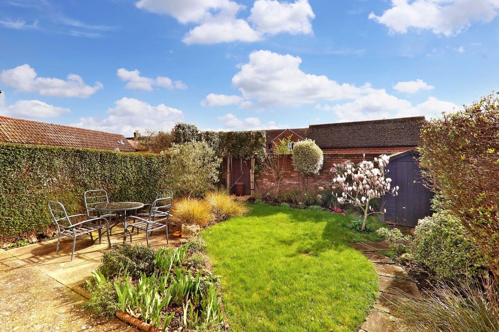 Additional image 2 of 2 bed semi-detached house for saleHorseshoe Crescent, Beaconsfield, Buckinghamshire HP9