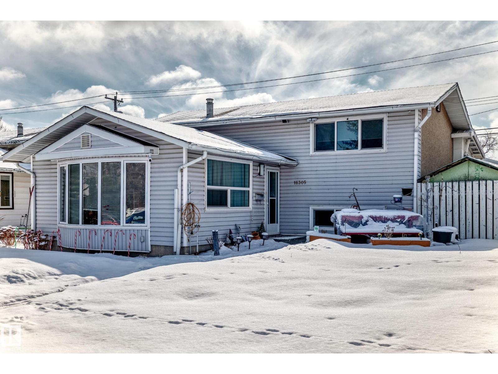 16305 107a Avenue NW, Edmonton, AB, T5P0Z4