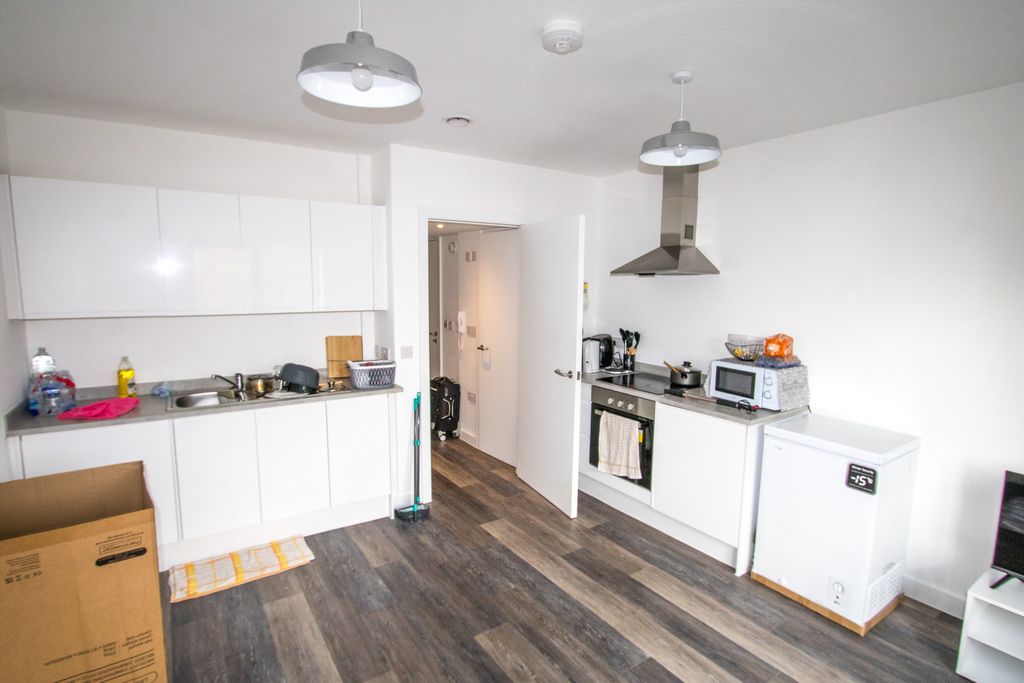 Additional image 4 of 1 bed flat for saleMarsh Parade, Newcastle Under Lyme ST5
