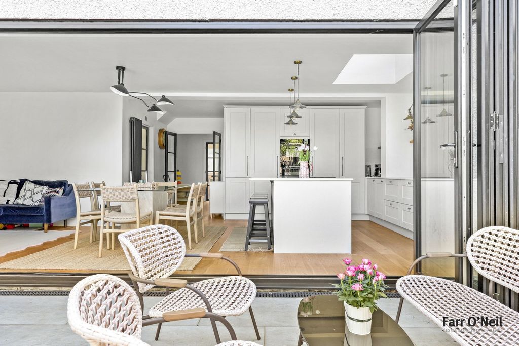 Additional image 18 of 4 bed semi-detached house for saleRoding Lane, Buckhurst Hill IG9