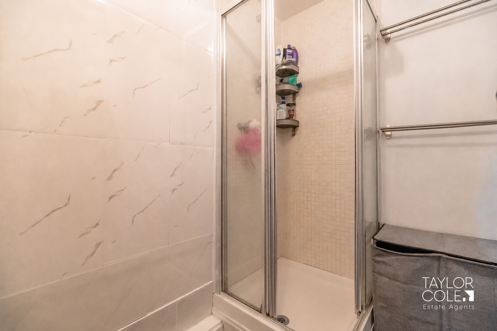 Additional image 10 of 2 bed flat for salePeel Drive, Wilnecote, Tamworth B77