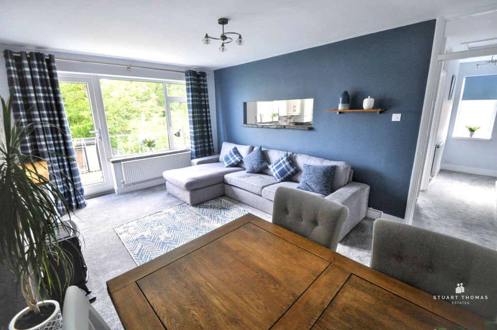 Additional image 3 of 2 bed flat for saleKingston Way, Benfleet SS7