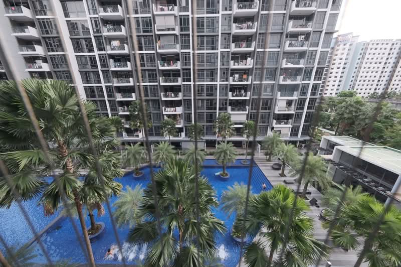 64 Sengkang Square photo 2