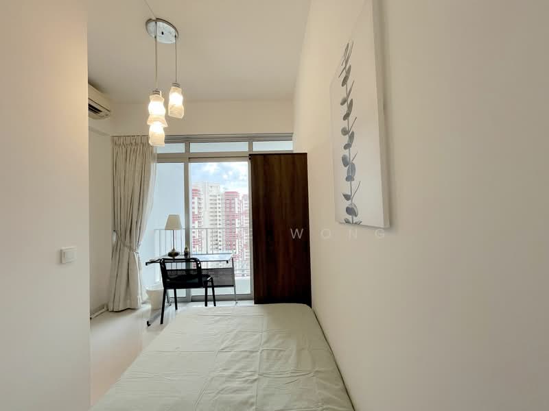 Additional image 4 of Metropolitan Condo Room | Bright & Breezy | Near Redhill MRT
